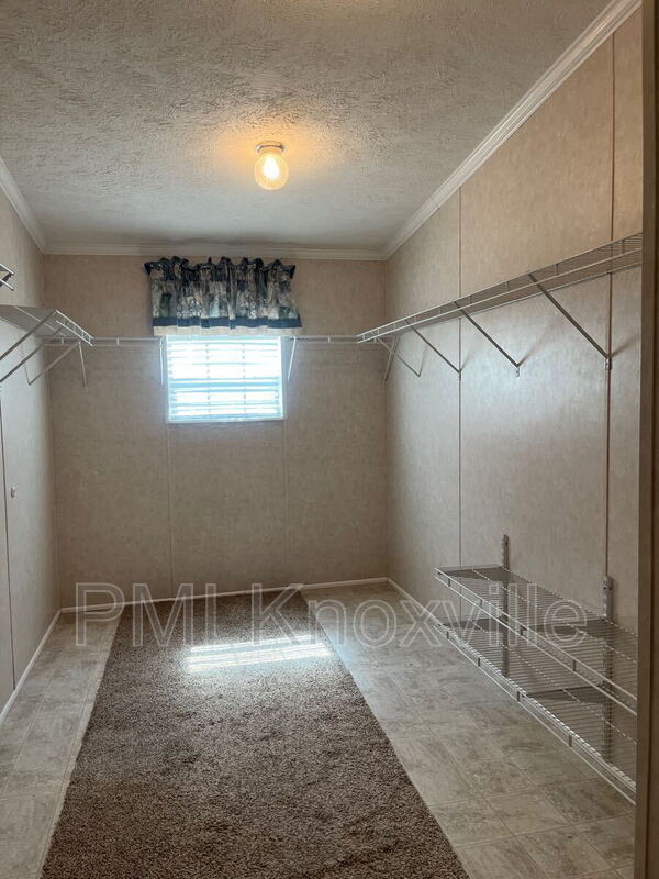 Building Photo - 8821 Trout Rd