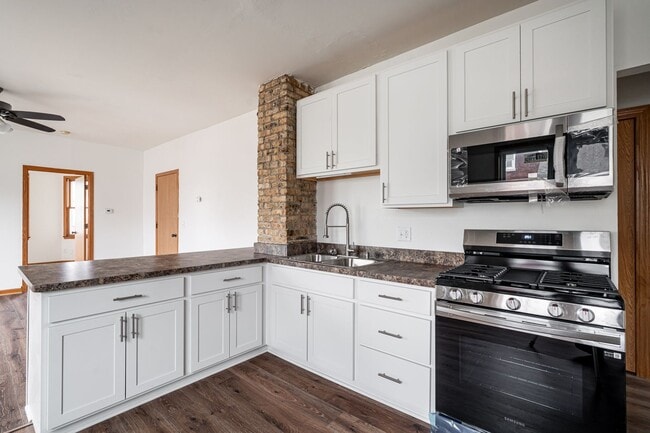 Building Photo - Classic Charm with Modern Updates - Upper ...