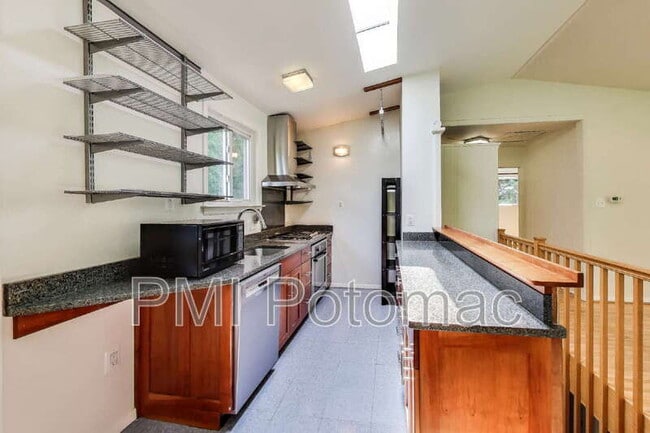 Building Photo - 4118 Wexford Ct