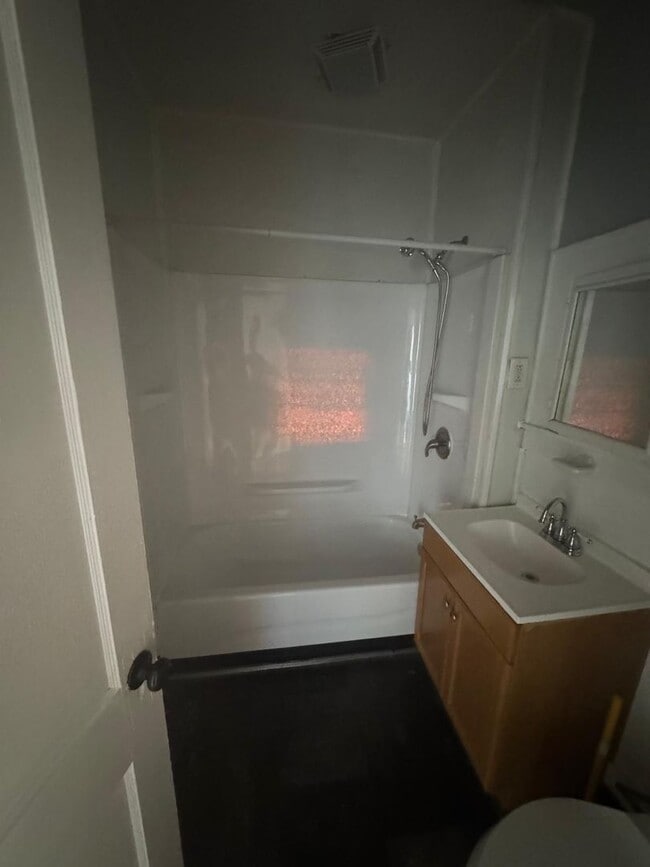 Building Photo - Eastwood Charmer – Updated 3-Bedroom with ...