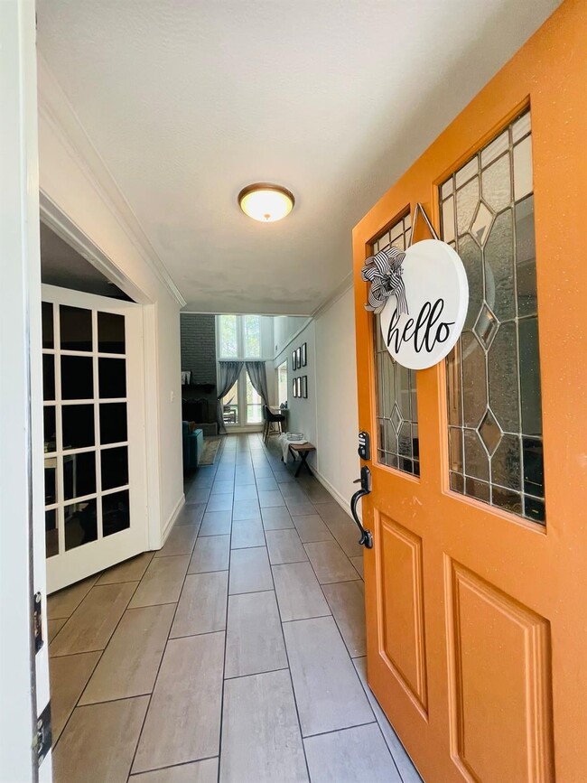 Building Photo - 18014 Vintage Wood Ln