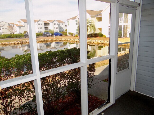 Building Photo - Long term ground floor rental- Rent Special- 1st month half price