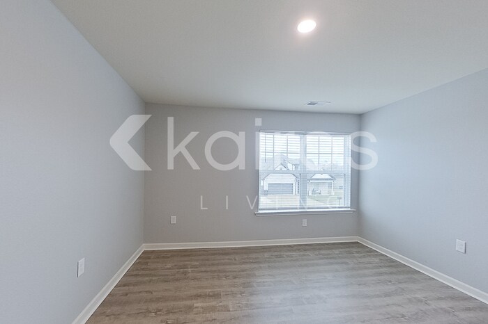 Building Photo - 1056 Pilgrim Ln