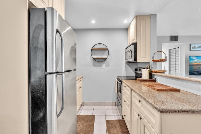 Building Photo - 1826 N Dixie Hwy