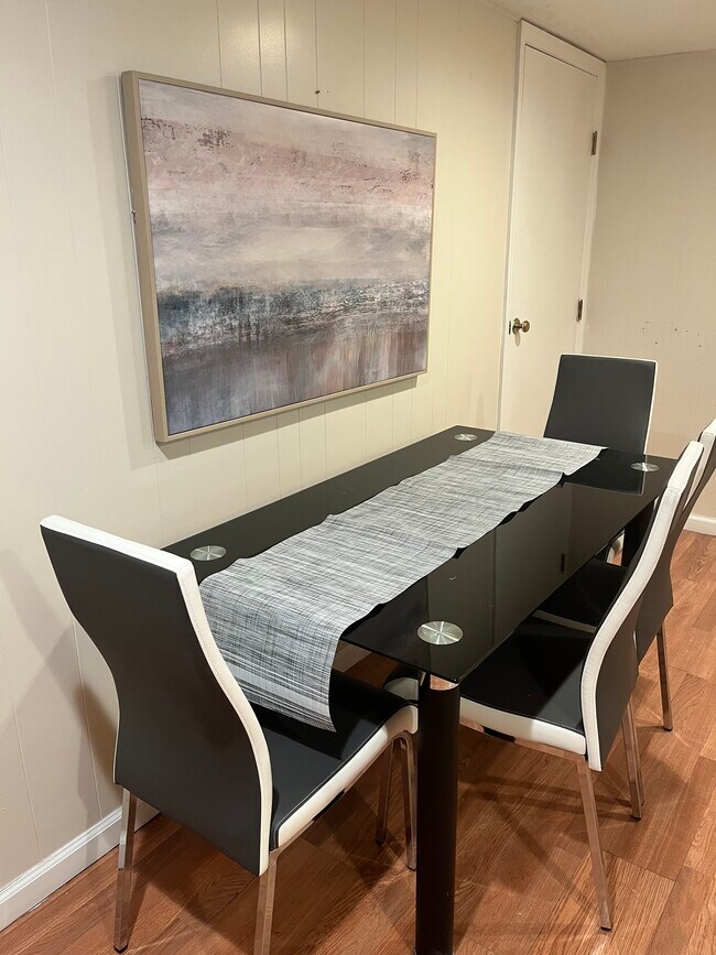 Building Photo - 6377 Aspen Way