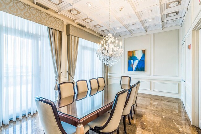 Building Photo - 2110 N Ocean Blvd