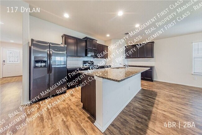 Building Photo - 117 Dylan-