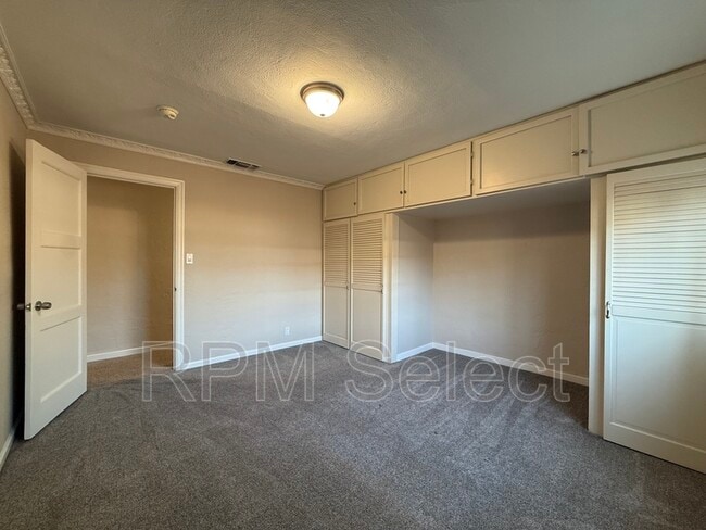 Building Photo - 1433 Arcade Blvd