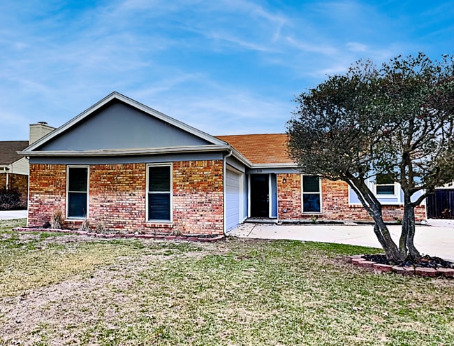 Building Photo - 105 Ripplewood Dr