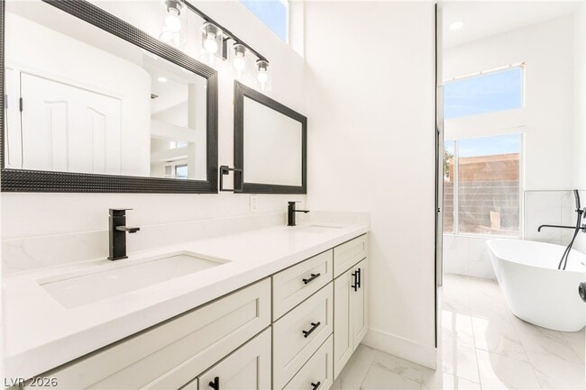 Building Photo - 529 Rancho Del Mar Way