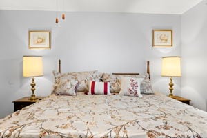 Huge primary King - 13515 W Fargo Dr