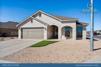 Building Photo - 4 Bedroom Home In Frenship ISD