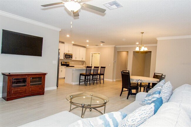 Building Photo - 16657 Shell Bay Dr