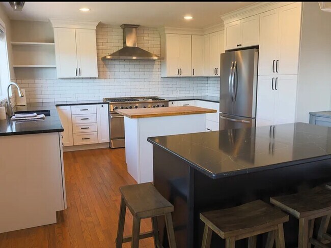 Building Photo - 8555 Piute Dr