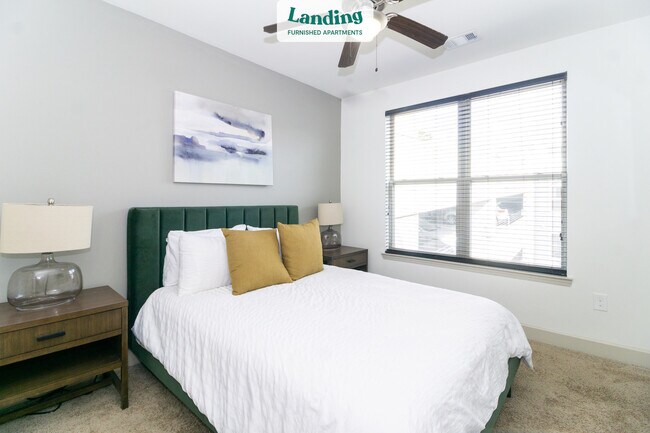 Building Photo - 1377 Dresden Dr