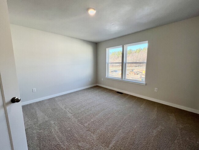 Building Photo - 529 Cooper St