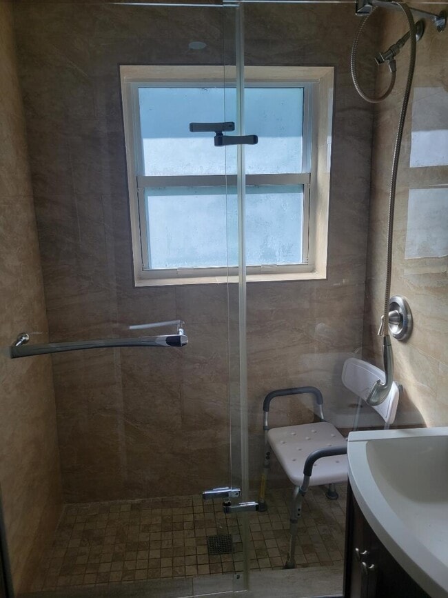 Building Photo - 714 N Federal Hwy