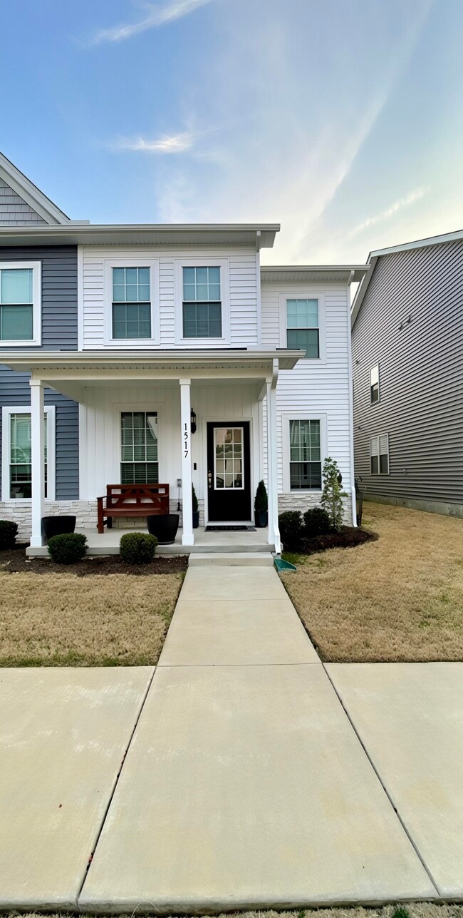 Building Photo - 1517 Auckland Ct