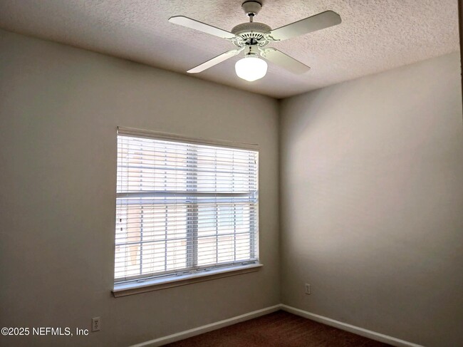Building Photo - 1723 Forest Lake Cir W