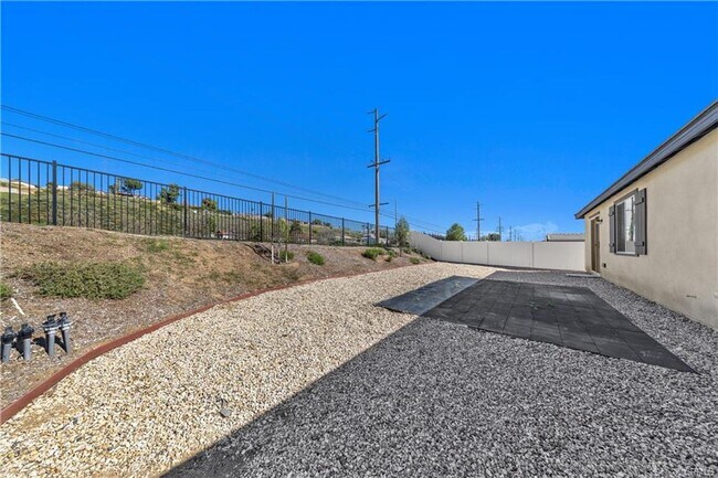 Building Photo - 2022 Built 4 bedroom WILDOMAR home for LEASE!