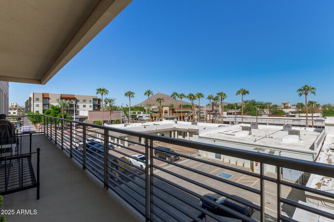 Building Photo - 3801 N Goldwater Blvd