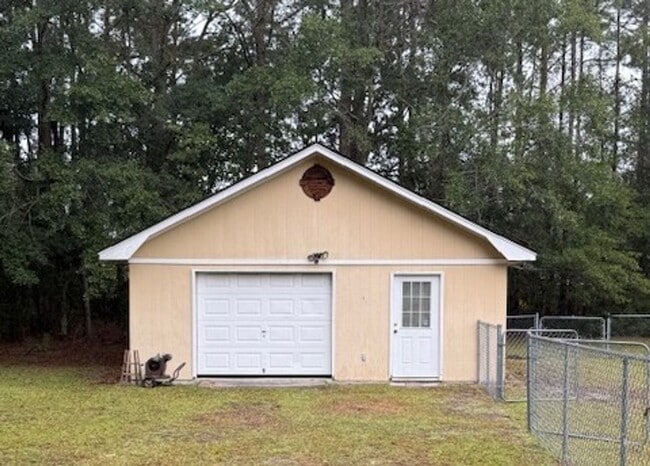 Building Photo - Peaceful 3BR Rincon Home with Room to Roam..