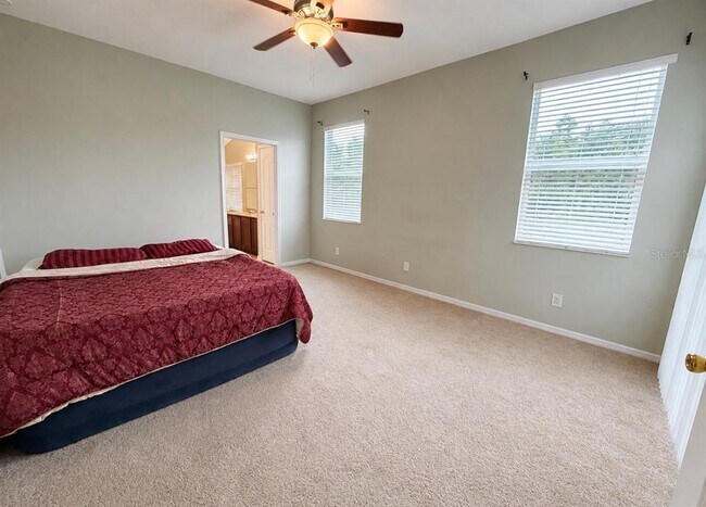 Building Photo - 9630 Baton Rouge Ln