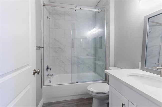 Building Photo - 10850 NW 73rd Ct