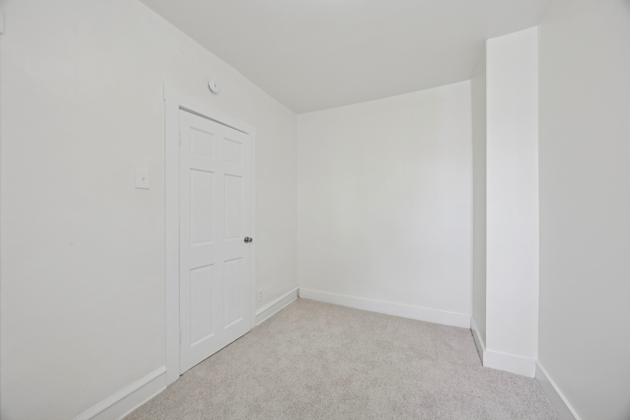 Building Photo - 6519 Allman St