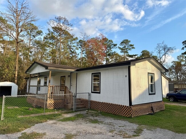 Building Photo - 3510 Fox Dr