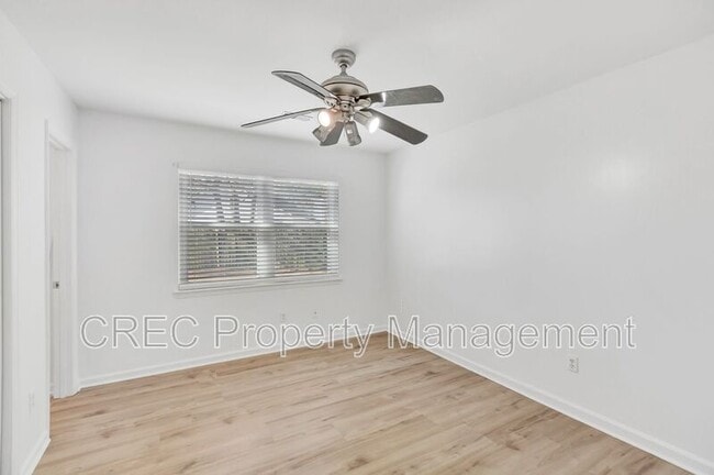 Building Photo - 8557 S Waccamaw Ct