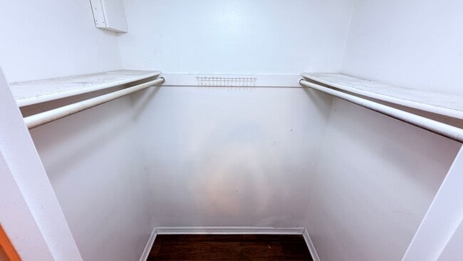 Building Photo - Pet-Friendly 3BR Home with Spacious Yard – No HOA!