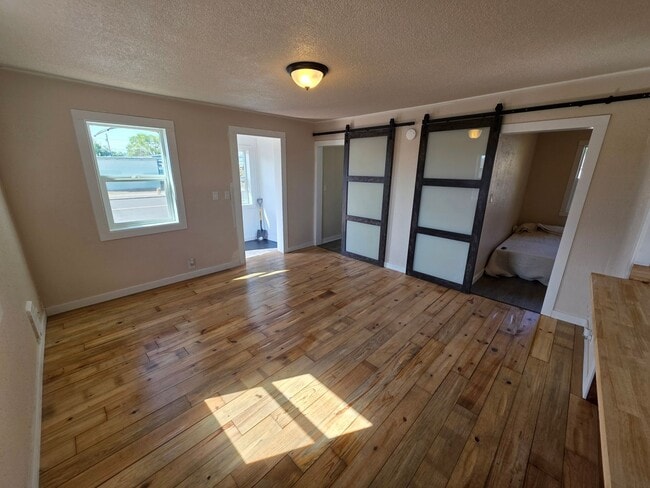 Building Photo - Newly Remodeled Home in Spokane