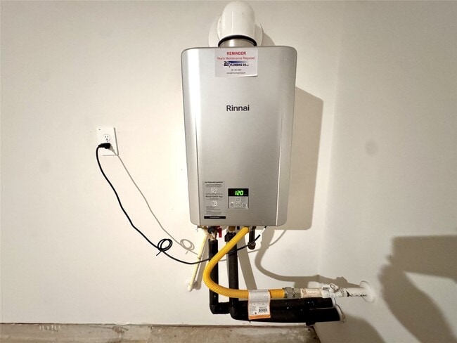 Building Photo - 30407 Carter Cv