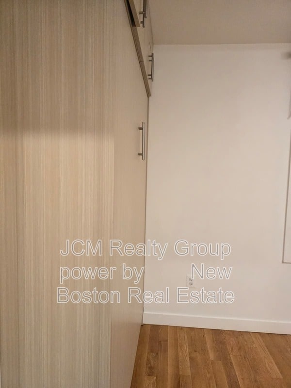 Building Photo - 21 Fifth Street