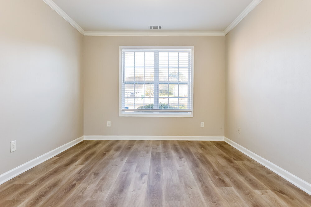 Building Photo - 1009 Crystal Brook Way