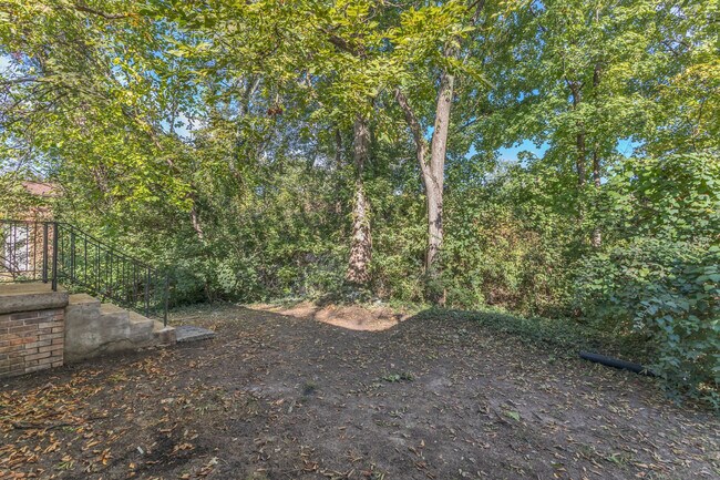 Building Photo - Charming Duplex in Prime Walkable 12 South Location!