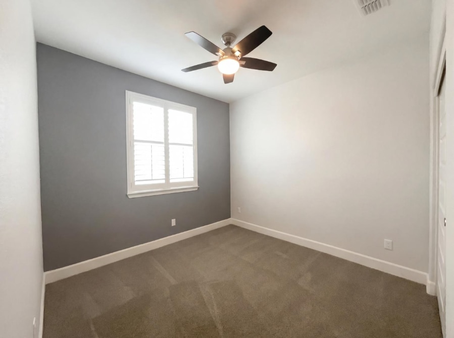 Building Photo - 2153 Lake Range Wy