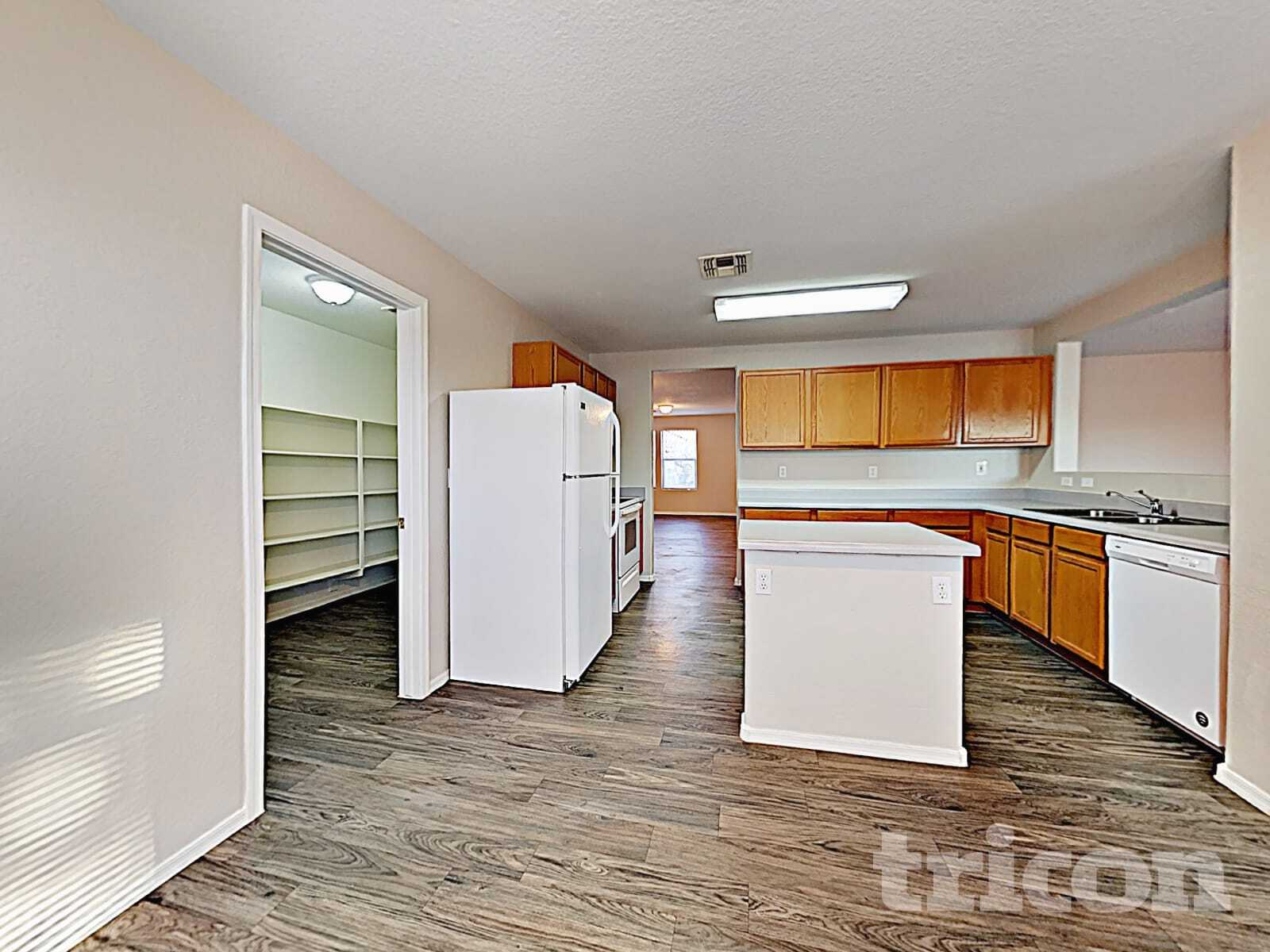 Building Photo - 2626 W Spencer Run