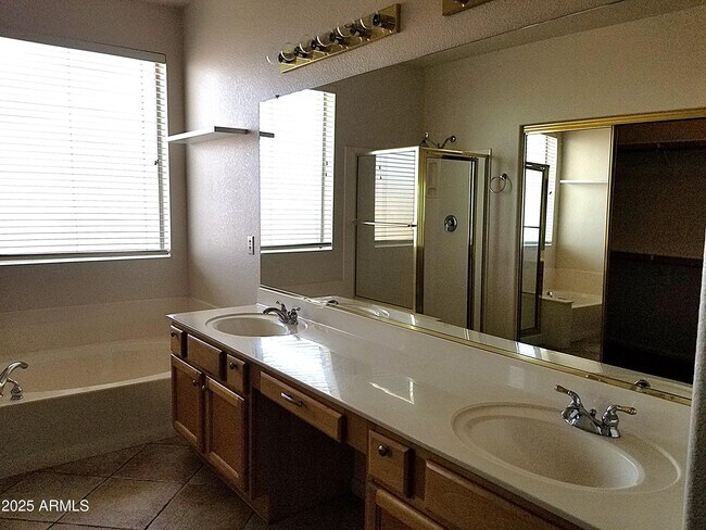 Building Photo - 5432 W Mercury Way