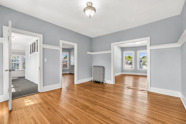 Building Photo - 2679 Fairfield Ave