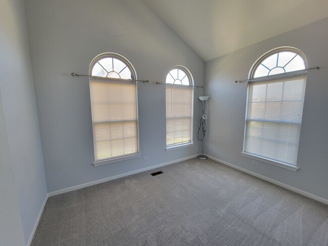 Building Photo - 609 Prestwick Ln