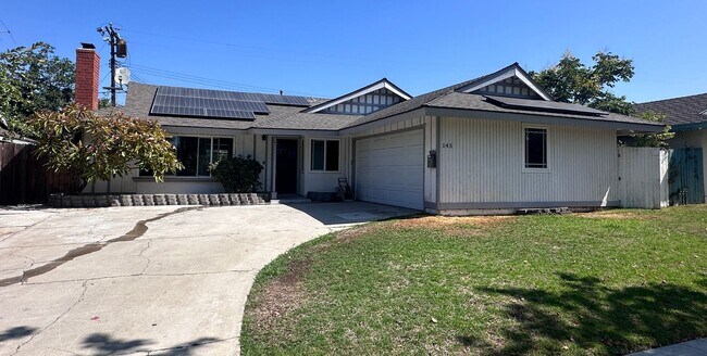 Primary Photo - REDUCED! - 3 bed 2 bath fully remodeled PO...