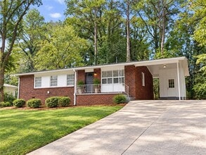 Building Photo - 2319 Collier Dr