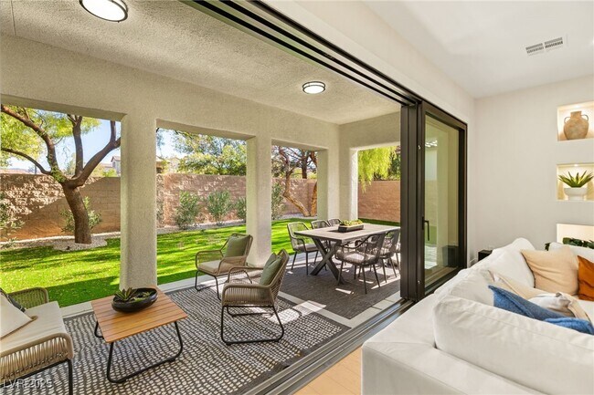 Building Photo - 12024 Whitehills St