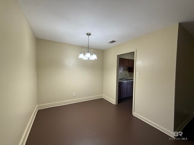 Building Photo - 2505 Pollard Rd