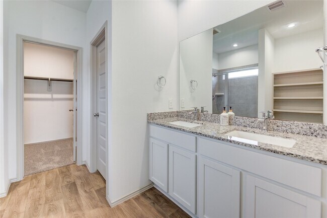 Building Photo - 7319 Sunset Crk Dr