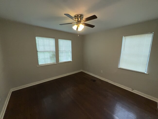 Building Photo - 740 Hickory Ridge Dr