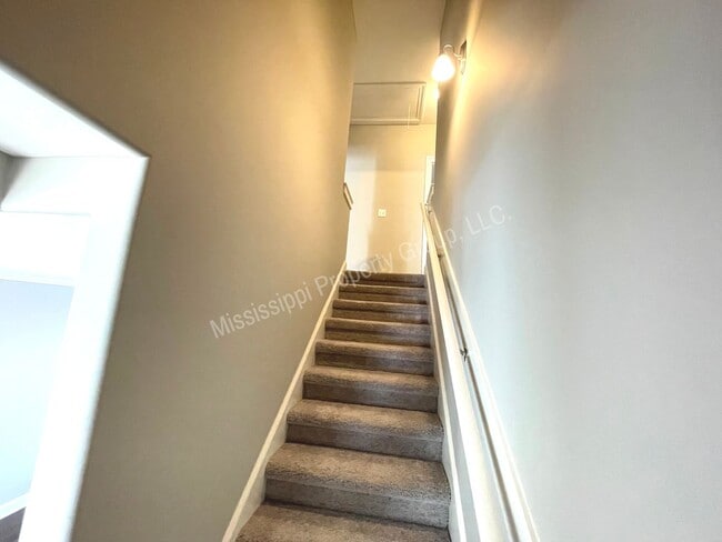 Building Photo - 4BD/4.5BA FOR RENT - Only Through 7/18/2024