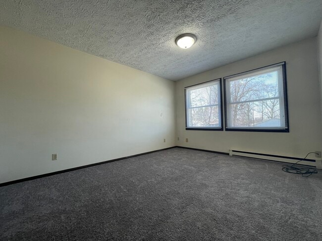 Building Photo - 407 Parker St